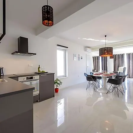 Apartamento Capitano Mlini